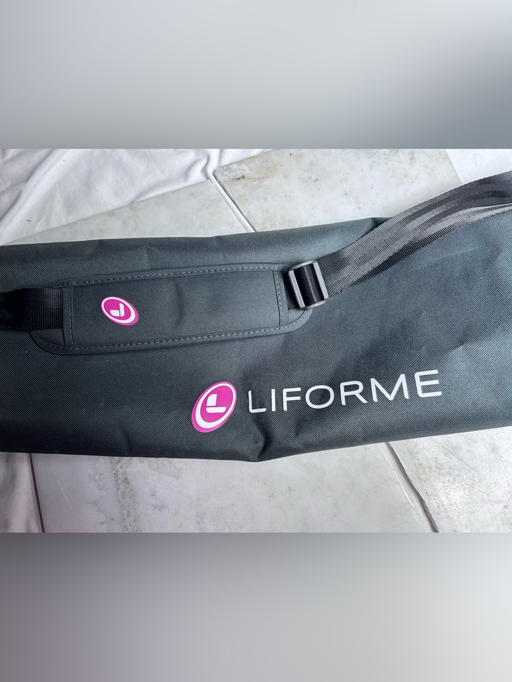 Liforme Black Yoga Mat/Accessory Bag. Bag only. New with tag - Picture 2 of 11
